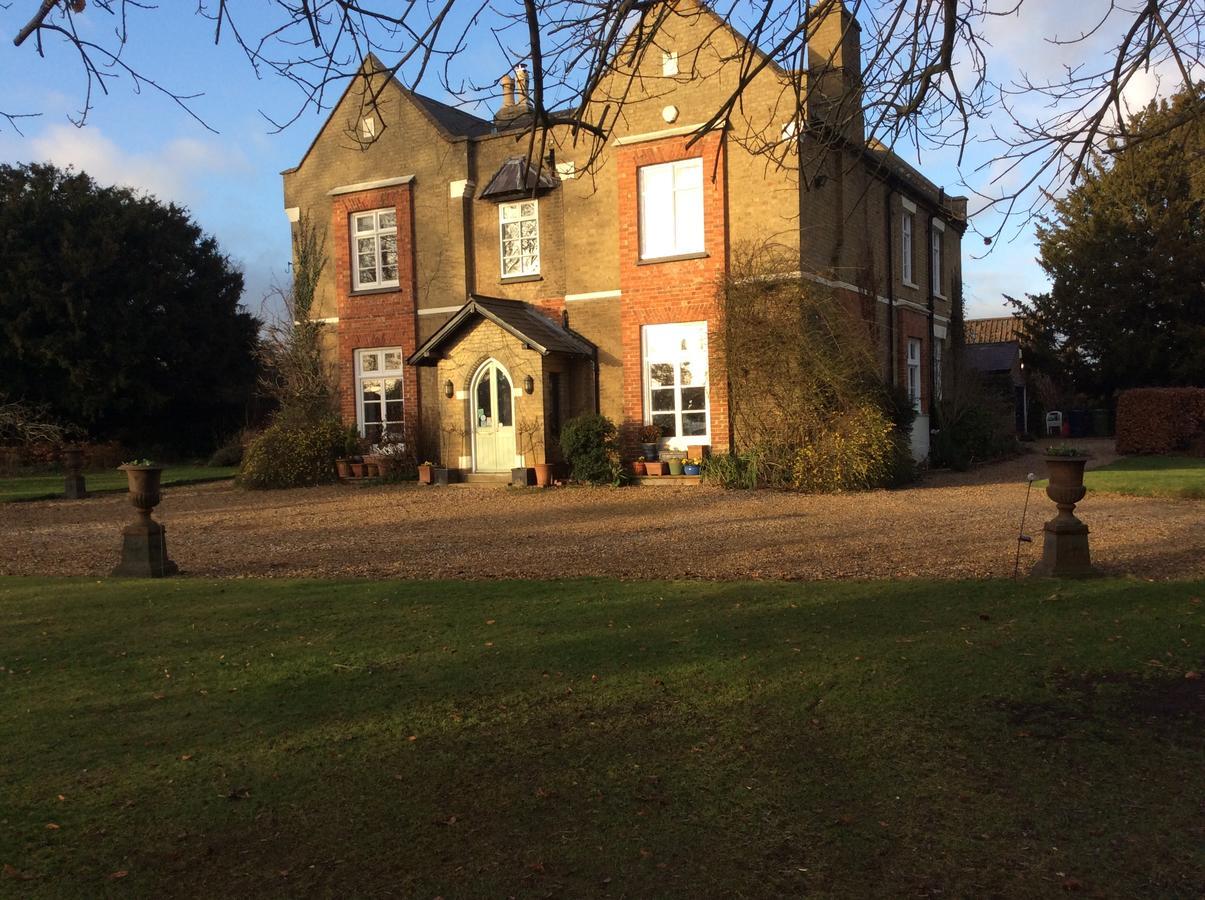 Taylard House Bed & Breakfast Gamlingay Екстериор снимка